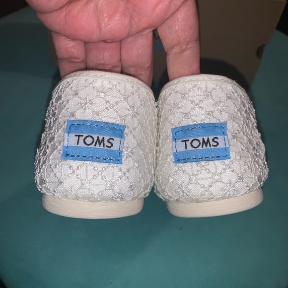 - TOMS CLASSIC NATURAL CROCHET SHOES - Picture 4 of 7
